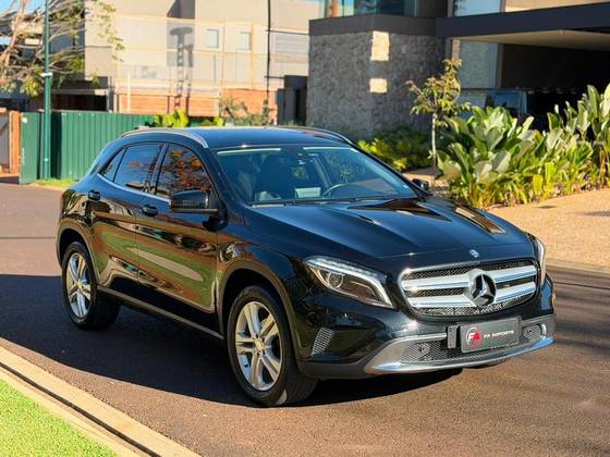 MERCEDES-BENZ GLA 200 1.6 CGI STYLE 16V TURBO FLEX 4P AUTOMÁTICO